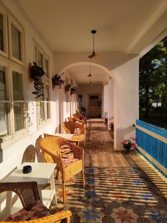 Ethno&Coffee House Tulip Bed and Breakfast Glozan Εξωτερικό φωτογραφία